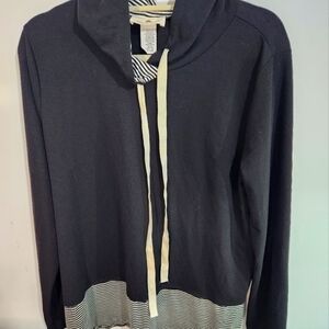 Lightweight long sleeve top, size XL